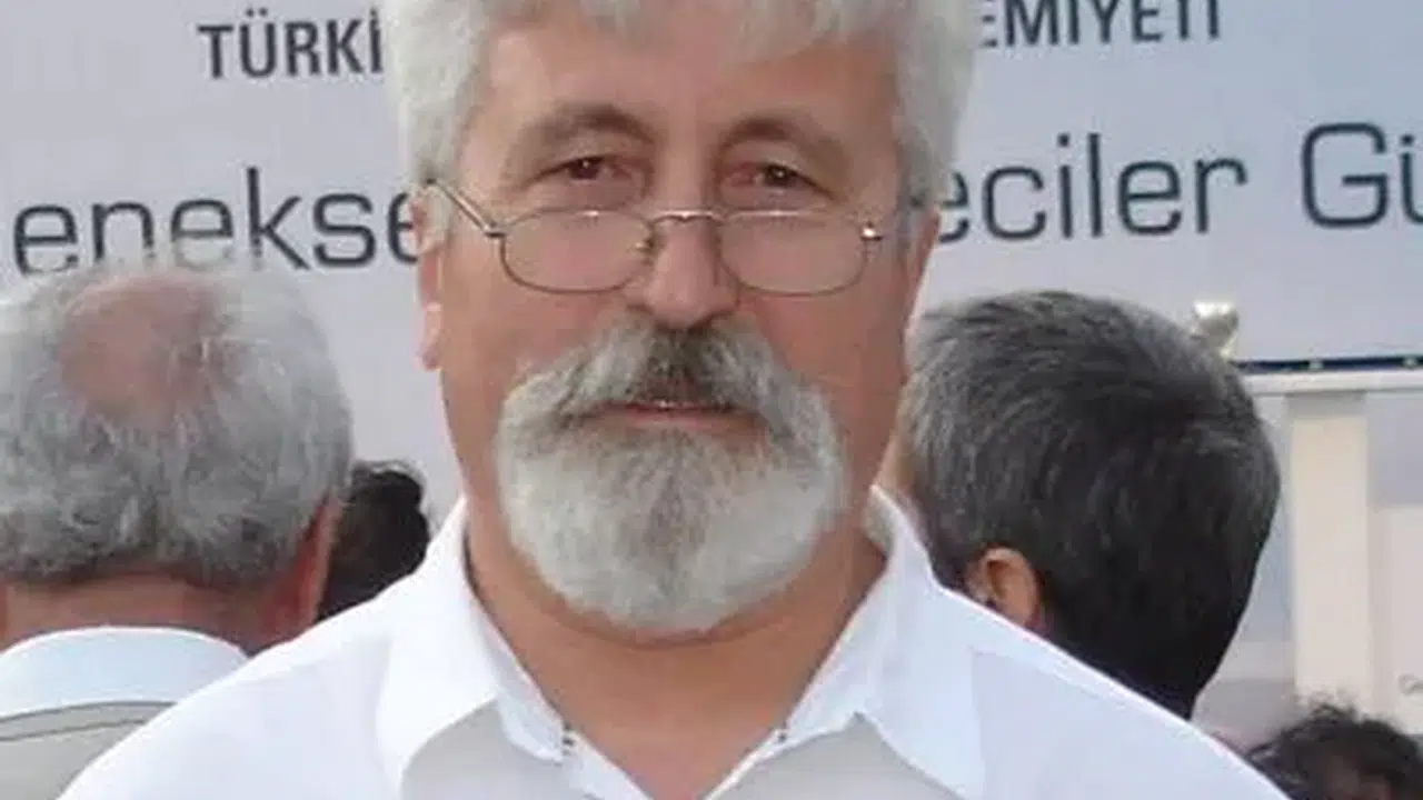 Yaşar Gören biyografisi, nereli, kaç yaşında, ne iş yapıyor, mesleği ne, yazdığı kitaplar ne?