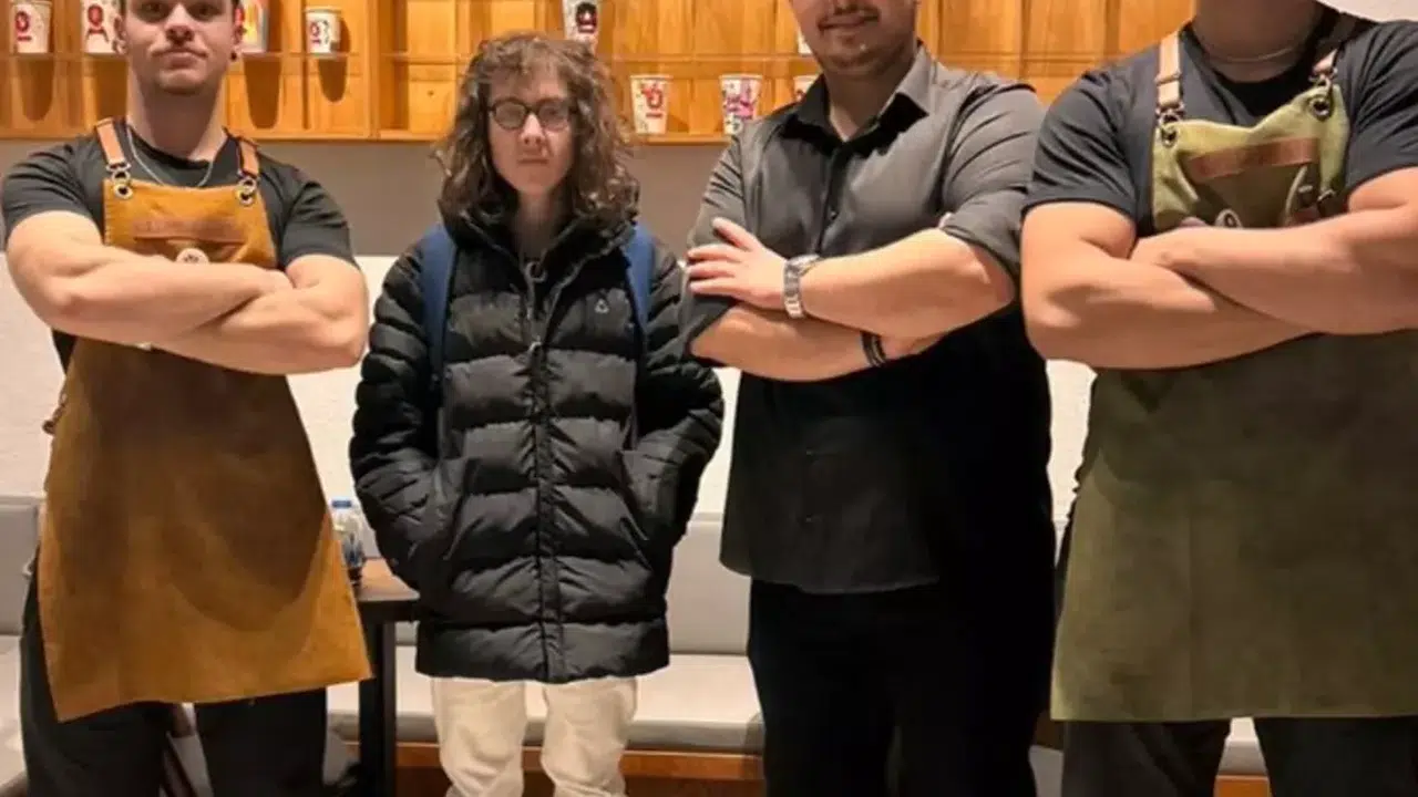 10 Yaşında 250 Felsefe Kitabı Okuyan Atakan’ın Son Hali Şaşırttı