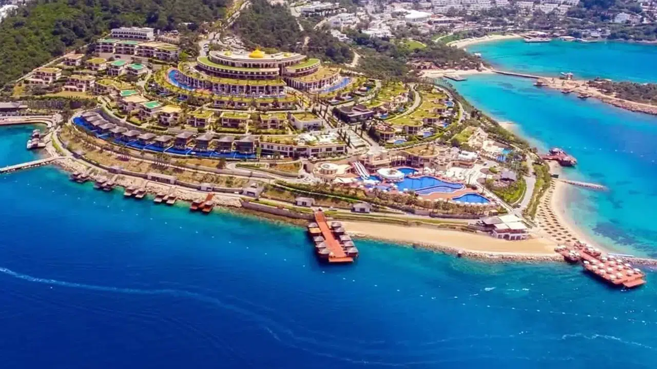 Bodrum Torba’daki Paramount Hotel Projesinde Neler Oluyor? Sedat Peker’in Gündeme Getirdiği Tesiste Yeni ÇED Süreci