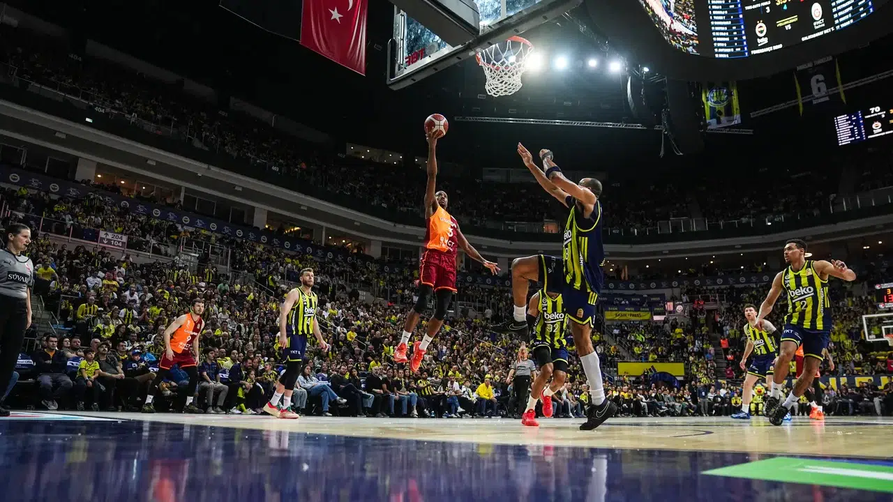 Fenerbahçe Beko Galatasaray MCT Technic maç sonucu kaç kaç? Derbide kazanan kim oldu?