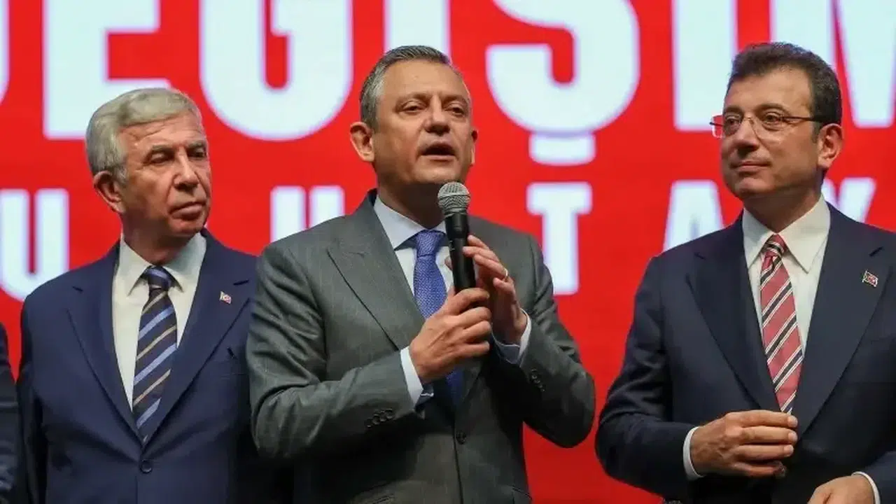 CHP’de Siyasi Gerilim! Özel–İmamoğlu–Yavaş Üçgeninde Yeni Perde