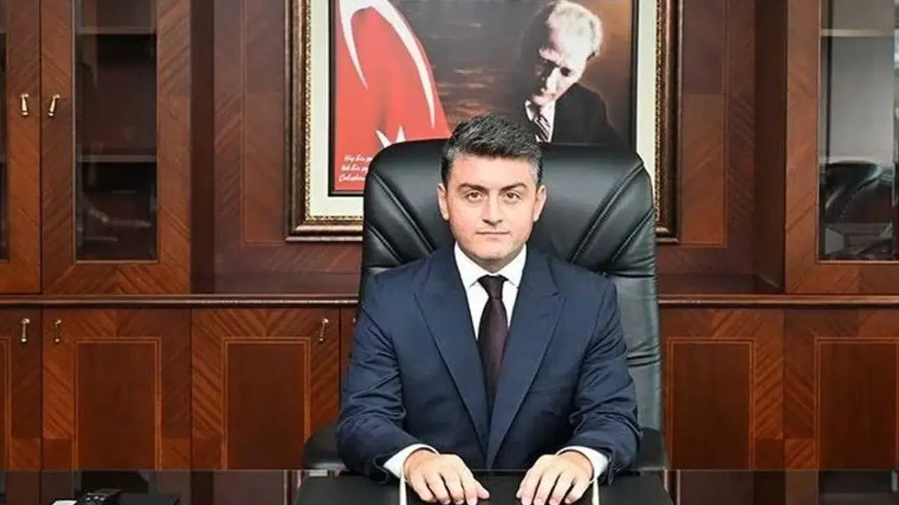 Fatih Dönmez evli mi, eş kim, mesleği ne, görevleri ve kariyeri nedir? İşte özel hayatı ve iş geçmişi