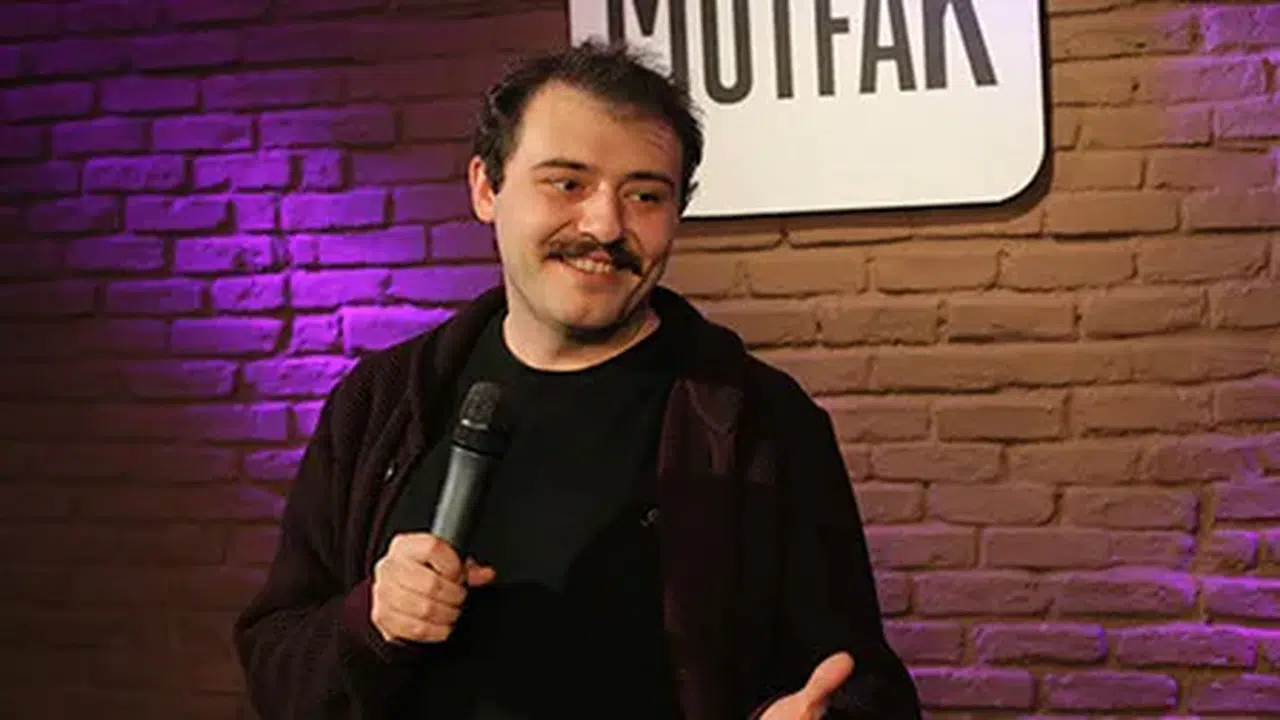 Tuna Kalınsaz Kimdir, Kaç Yaşında, Nereli? Stand-Up Sanatçısı Tuna Kalınsaz’ın Hakkında her şey