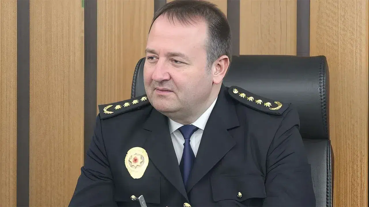 Erkin Adalar kimdir, kaç yaşında, nereli, hangi görevlerde bulundu, mesleği ne, ne iş yapıyor?