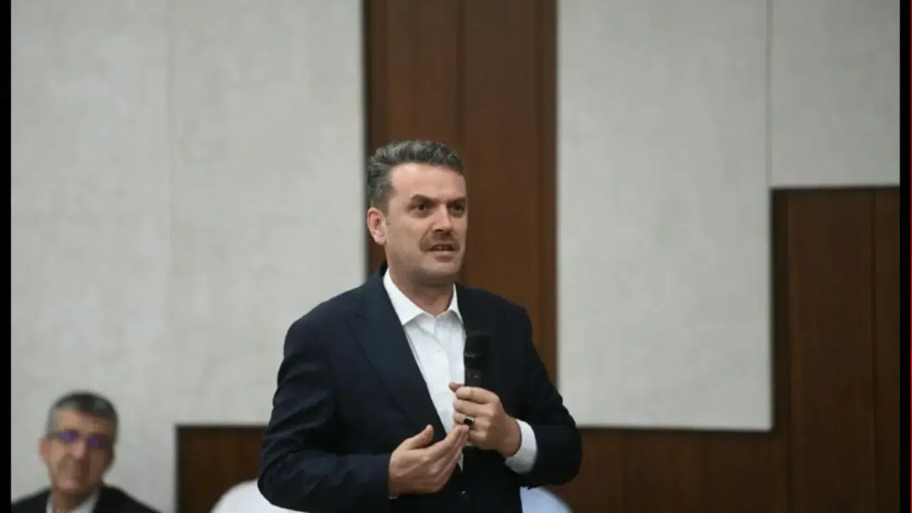 İbrahim Acar hayatı (kariyeri), nereli, kaç yaşında, hangi görevlerde bulundu?