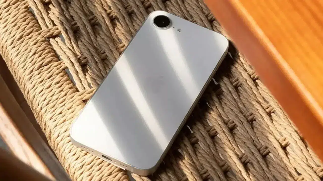 Ucuz iPhone Efsanesi Geri Dönüyor! 17e İçin Tarih Yakın