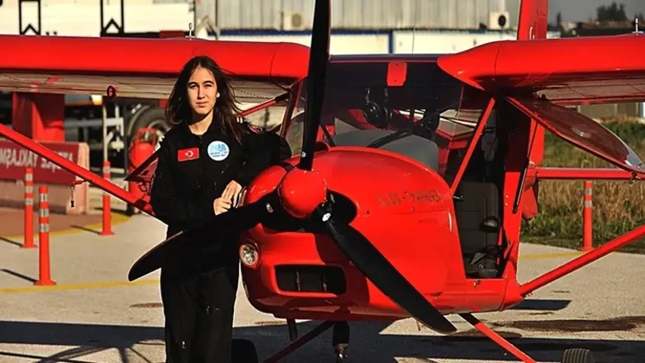Türkiye’nin en genç solo pilotu kim, Defne Özcan HAYATI (kimdir), kaç yaşında, neden TIME listesine girdi?