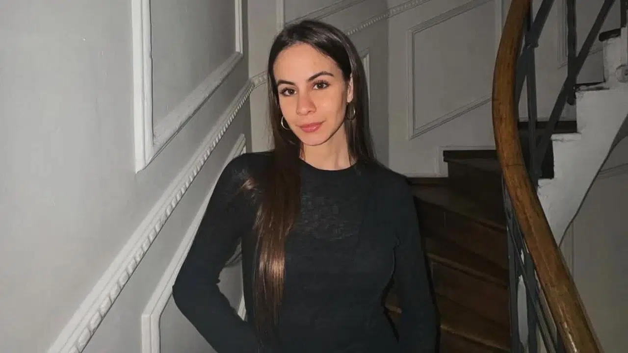 Naz Sayıner kaç yaşında, aslen nereli? Taşacak Bu Deniz Esme’nin gençliğini oynayan oyuncunun hayatı ve kariyeri