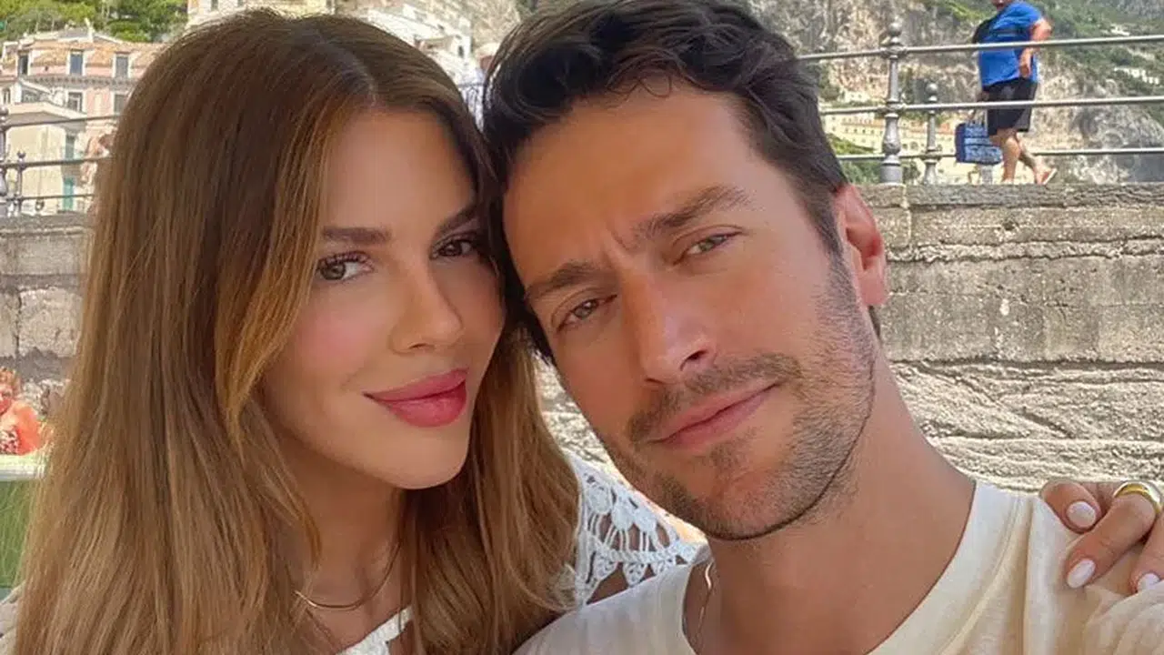 Merve Dinçkol Şerifoğlu Biyografisi (Kimdir), Kaç Yaşında, Ne İş Yapıyor, Anne Oldu mu ve Kiminle Evli?