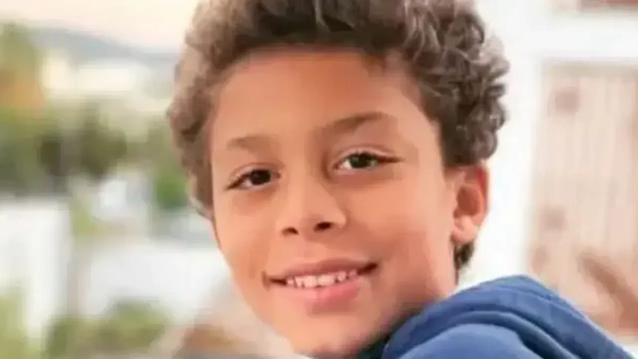 Defne Joy Foster oğlu Can Kılıç kimdir, babası kim, şu an kaç yaşında ve ne iş yapıyor?