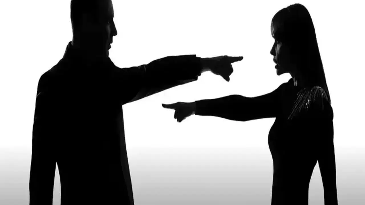 İftira suçu (TCK 267) ve başkasına ait kimlik bilgisi kullanma (TCK 268): Şartlar, ceza, zamanaşımı, yargılama ve Yargıtay kararları