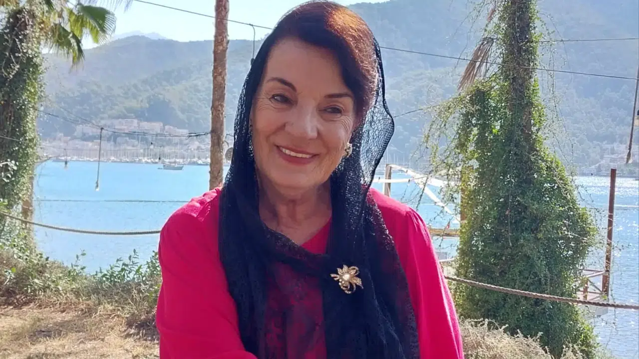 Yeşilçam bir yıldızını daha kaybetti... Nevin Efe’ye veda!