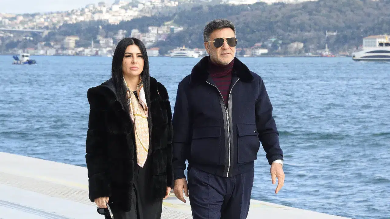 İzzet Yıldızhan İstanbul’da romantik anlar yaşadı