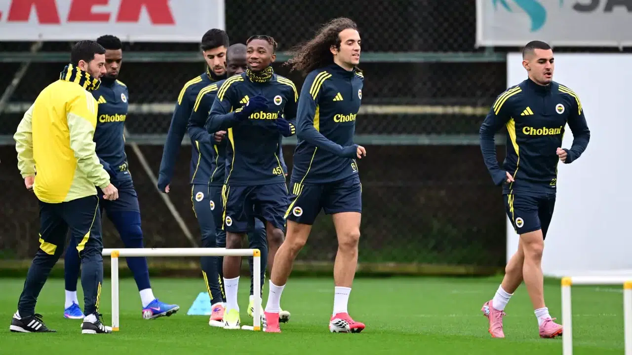 Nottingham Forest Fenerbahçe maç kadrosu açıklandı mı, muhtemel 11'ler ve eksik oyuncular kimler?