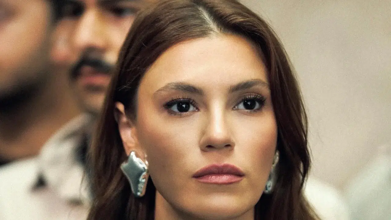 Yüsra Geyik hayatı (kimdir), yaşı kaç, aslen nereli, Arka Sokaklar’ın Zeliş’i şimdi ne yapıyor?