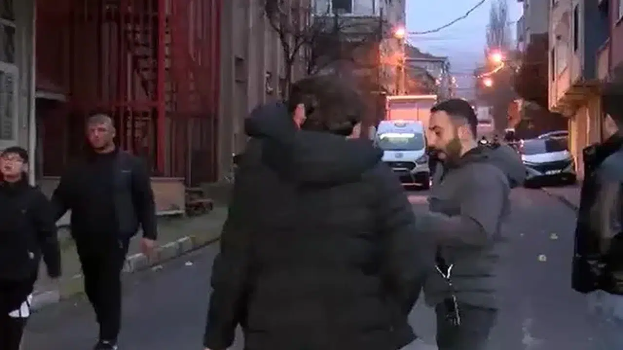 5 yaralı, çok soru... Sancaktepe'de akşam trafiği değil, kurşun yağmuru durdurdu!