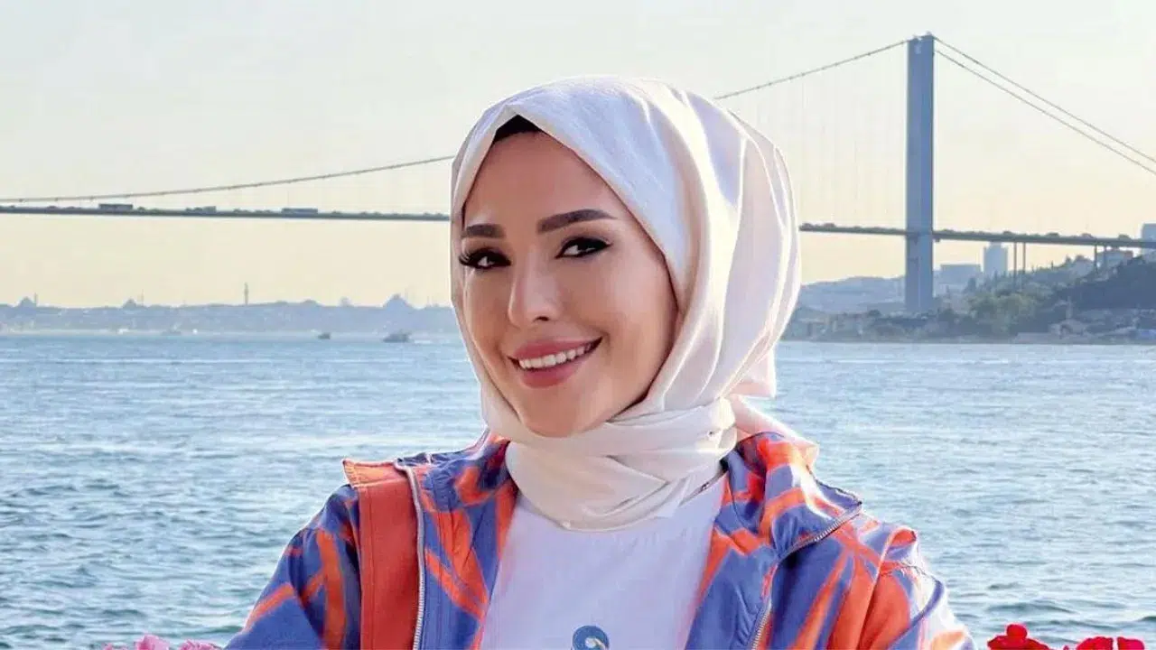 Kızılcık Şerbeti dizisine konuk olan Şef Şükran Kaymak kim, kaç yaşında, evli mi, eşi kim ve çocuğu var mı?