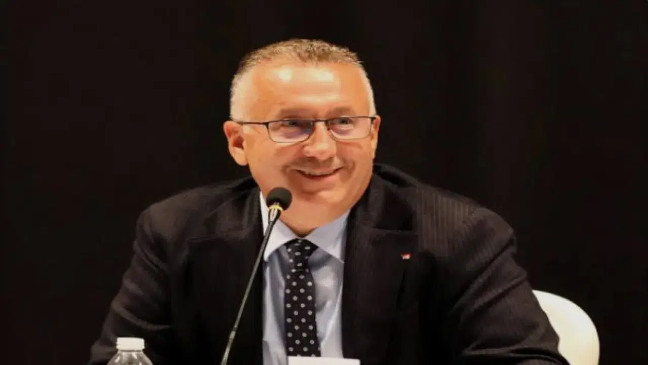 Adapazarı Belediye Başkanı Hangi Partiden, Kaç Yaşında, Evli mi, Karısı Kim?