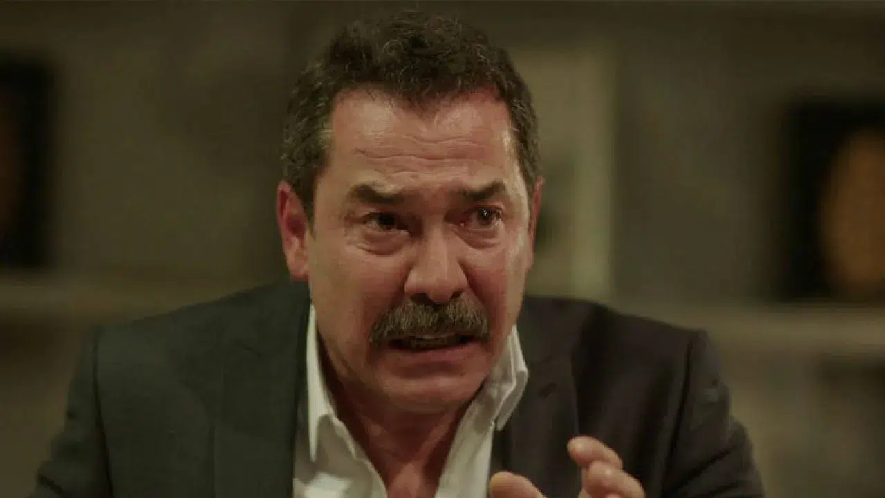 Fikret Kuşkan'ın hayatı, kaç yaşında, nereli, hangi dizilerde oynadı, evli mi?