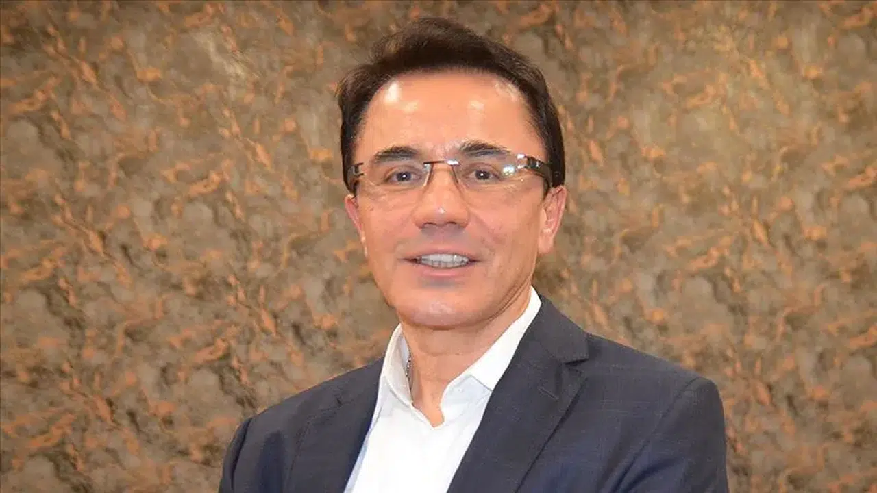 Ender Saraç kaç yaşında, hangi okuldan mezun, evli mi, aldığı ödüller nelerdir?