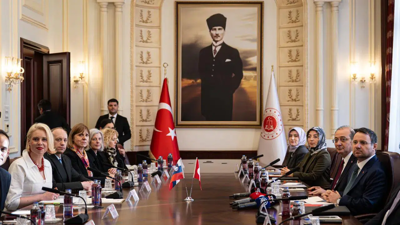 Başkentte Sürpriz Gündem! Gürlek ve Sloven Meclis Başkanı Aynı Masada