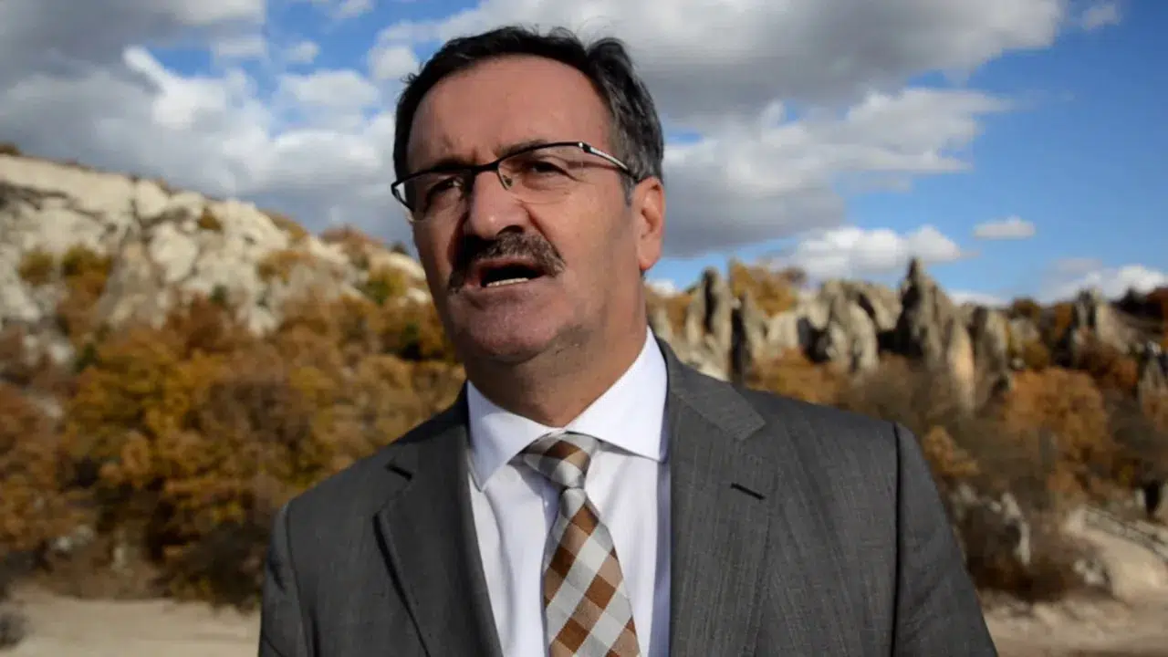 Muhittin Güney kaç doğumlu, aslen nereli, şuan hangi partide, mesleği nedir?