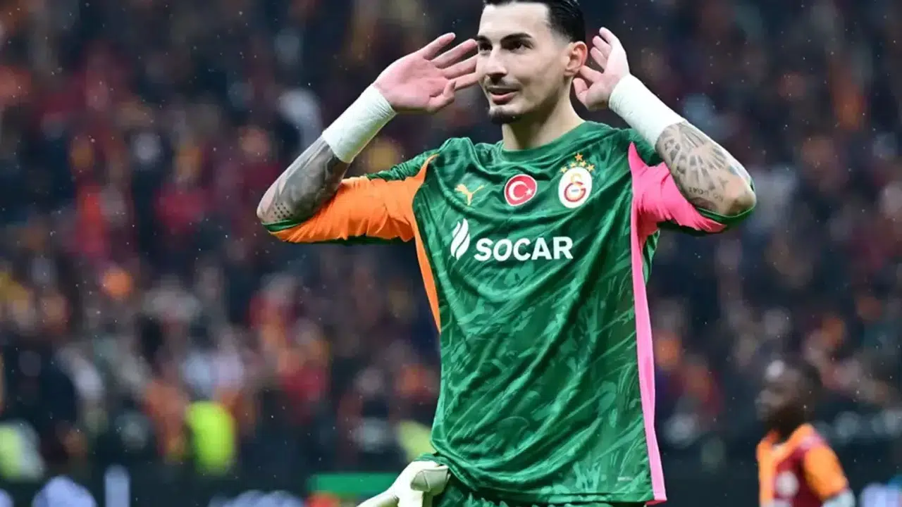 Uğurcan Çakır’dan Şarkılı Yanıt! 'Ben de Sizi Sevmiyorum'