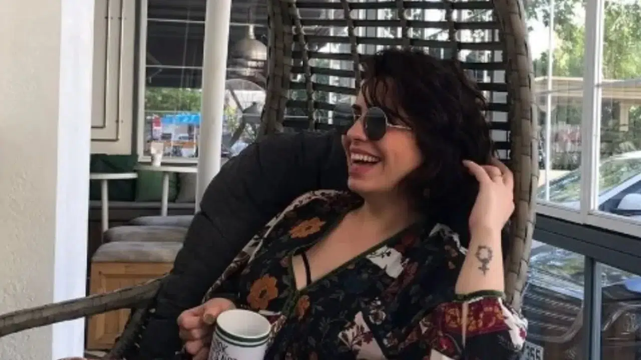 Mehmet Aslantuğ’un sevgilisi Pınar Şipaloğlu mu, hayatı (kimdir), ne iş yapar, kaç yaşında, nerede yaşıyor?