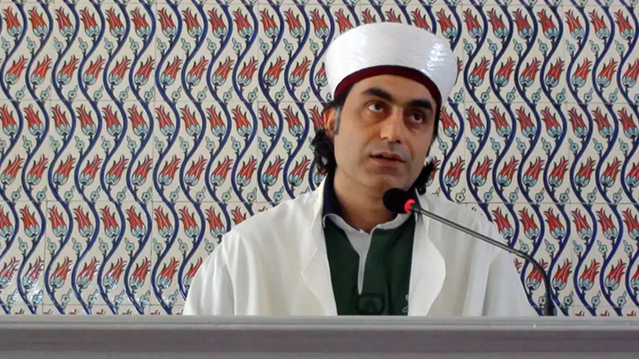 Halis Aydemir Biyografisi (kimdir), çalışma alanları neler, kaç dil biliyor, kaç yaşında, nereli ve evli mi?