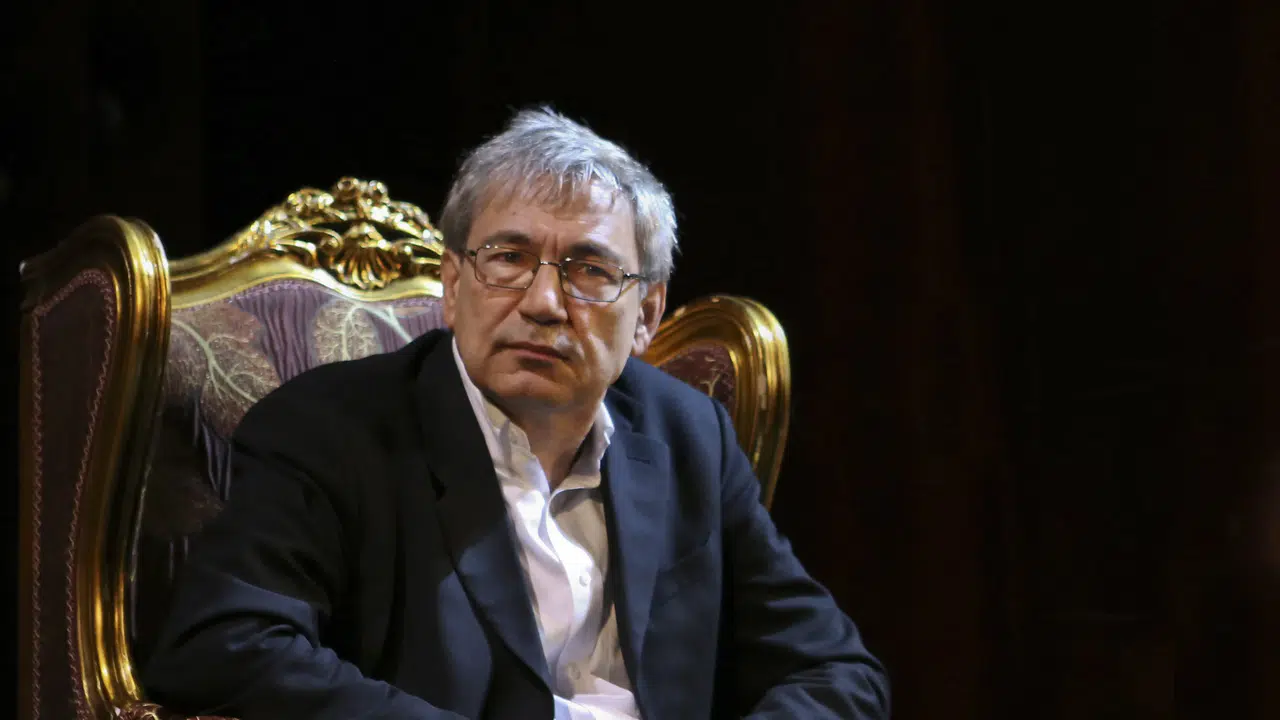 Orhan Pamuk Hangi Dine Mensup, Müslüman mı, Hristiyan mı, Mehzebi Ne, Masumiyet Müzesi Yazarı’nın İnancı Ne?