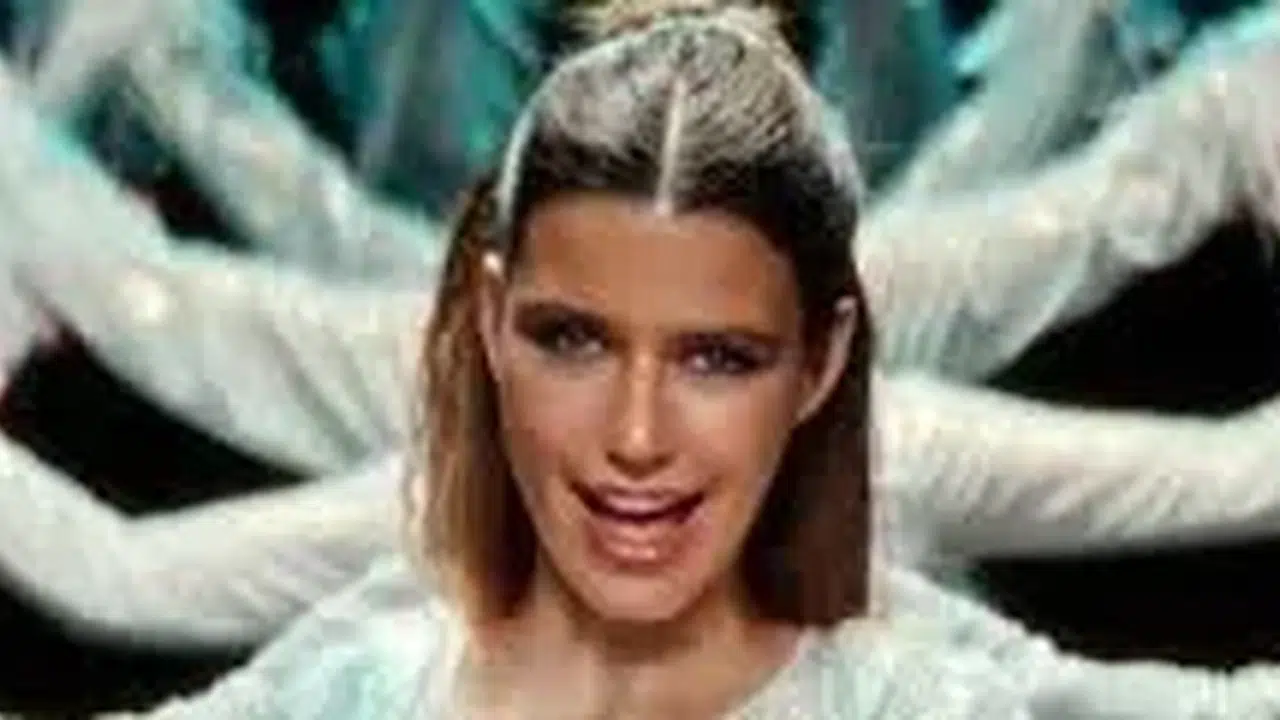 Beren Saat müziğe mi başladı, CapitaliZoo şarkısına Alizade ne yorum yaptı?