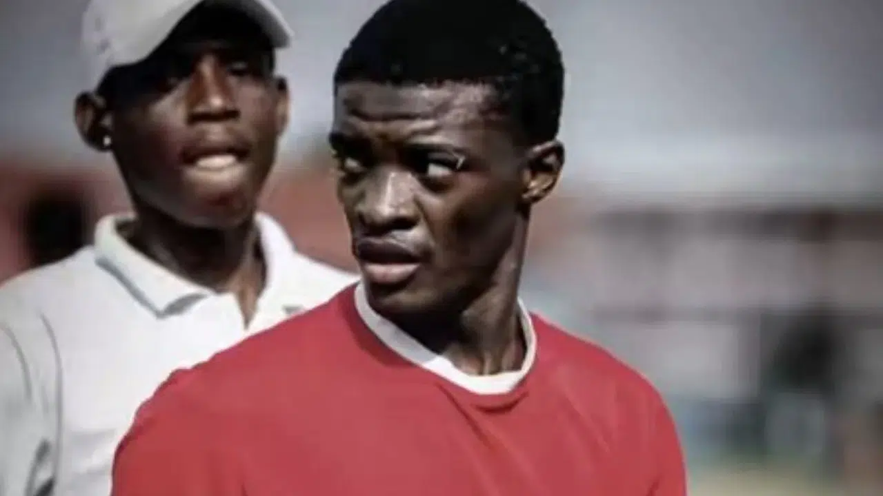 Adams Kone hayatı  (kimdir), kaç yaşında, hangi mevkide oynuyor, nereden geldi?