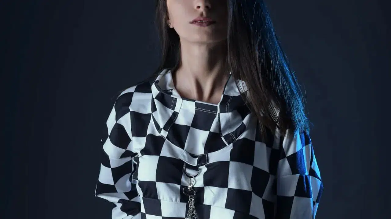 Kübra Yurdakul nereli , kaç yaşında  ne iş yapıyor mesleği , gözaltına mı alındı suçu ne?