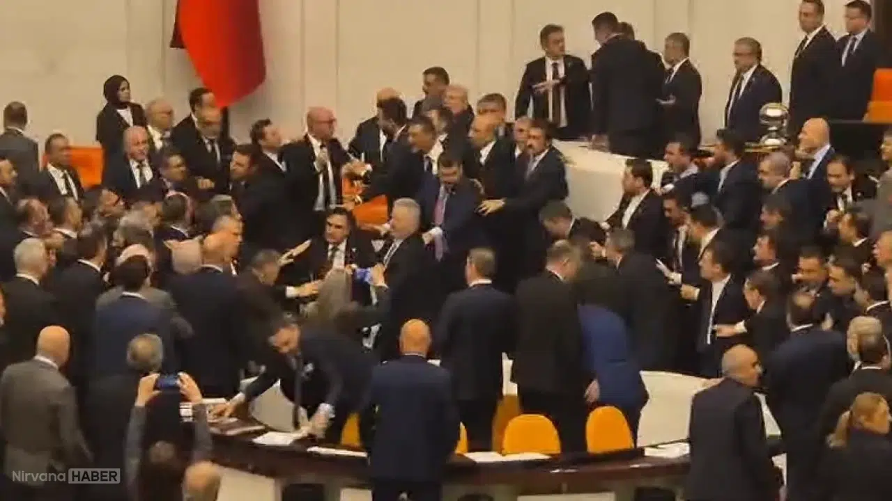 TBMM Genel Kurulu’nda yemin tartışması büyüdü