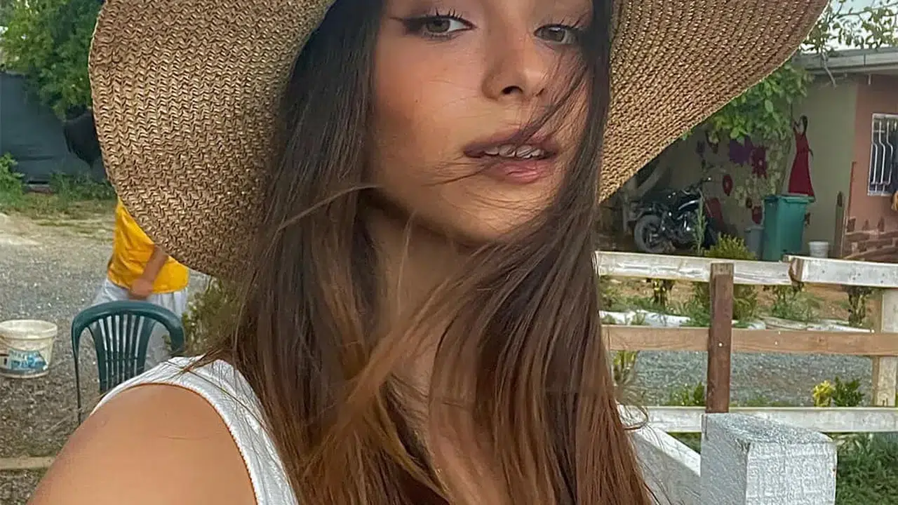 Aile Bir İmtihandır Dizisi Nurgül Kimdir? Yaren Yapıcı Kaç Yaşında, Nereli, Boyu Kaç, Kilosu Ne, Hangi Dizilerde Oynadı?