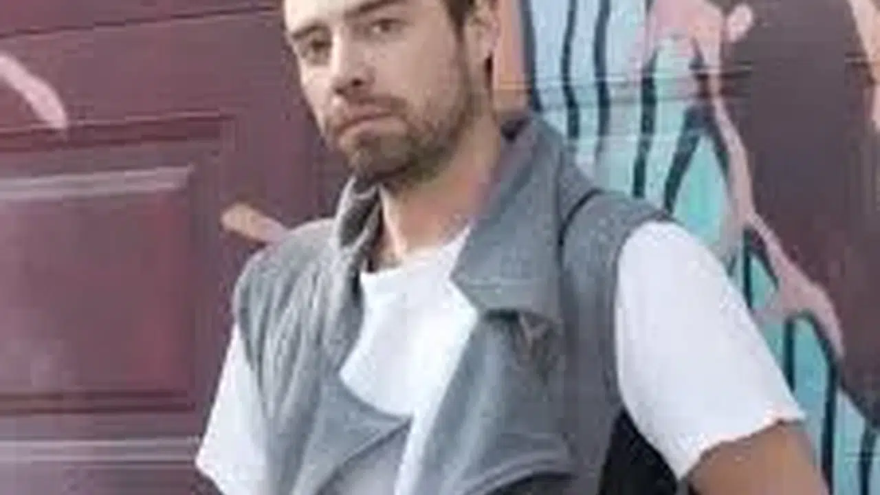 Murat Dalkılıç Boyu Kaç Santim? Ünlü Şarkıcı Uzun mu, Gerçek Boyu Ne?