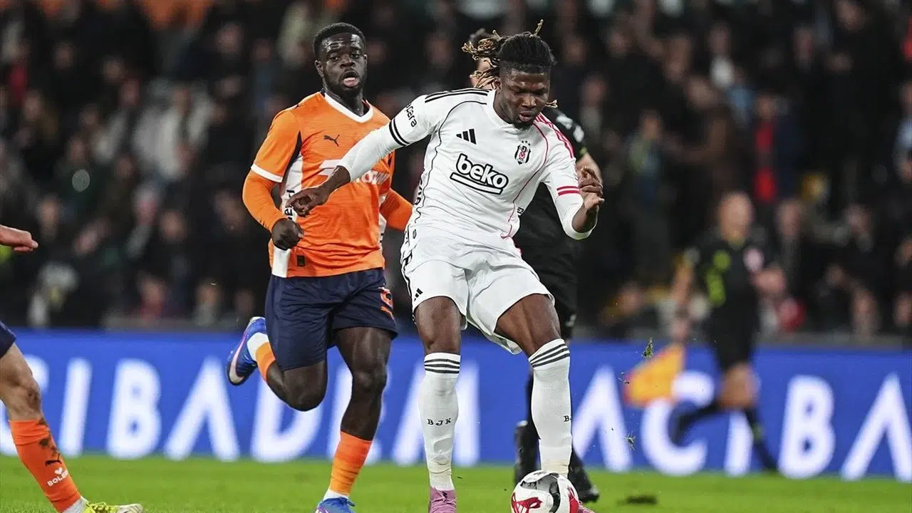 Beşiktaş’ta El Bilal Toure Sakatlandı mı, Galatasaray Maçında Sahada Olacak mı? Sağlığı ile İlgili Son Durum!