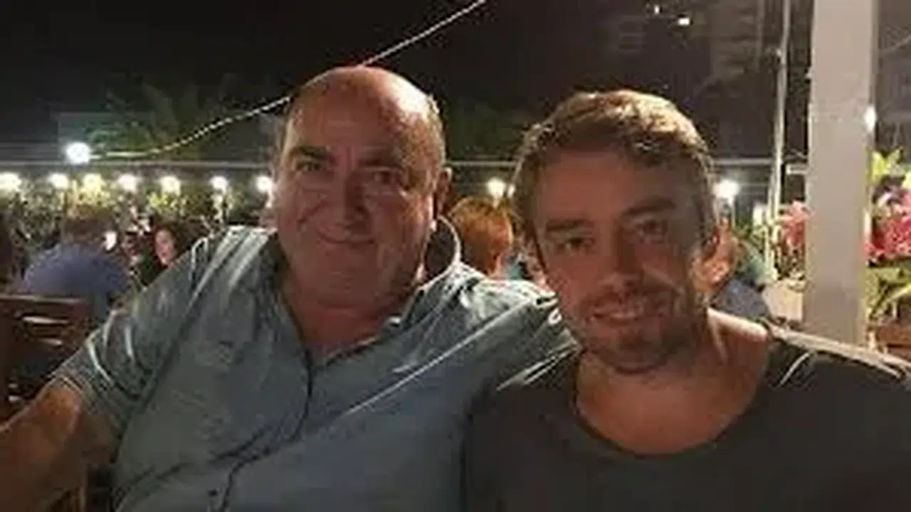 Murat Dalkılıç'ın babası ne iş yapıyor? Ünlü şarkıcının babasının mesleği ve aile hayatı