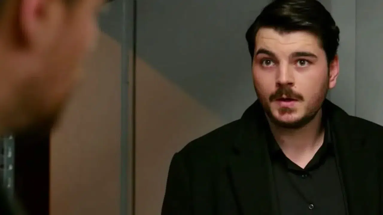 Mehmet Akif Akdeniz kimdir, neden saldırıya uğradı? Trafikte yaşanan darp olayı ve oyuncunun kariyeri