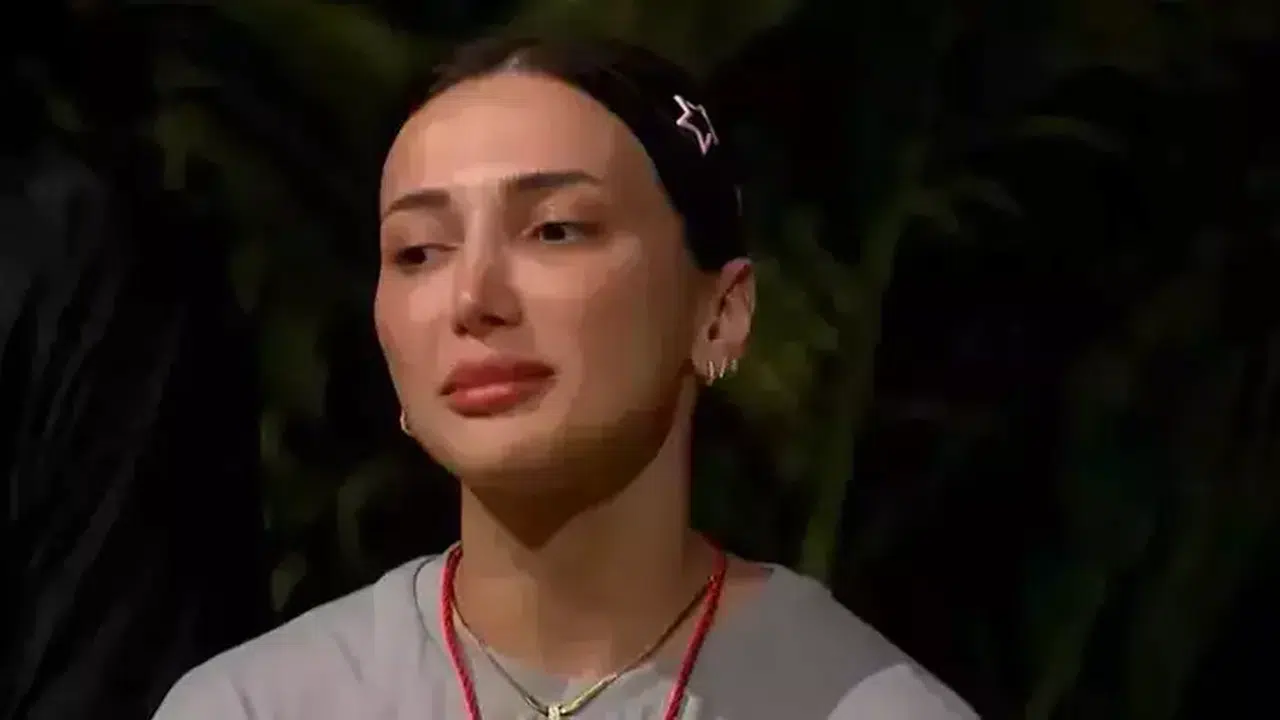 Survivor 2026 Büşra Yalçın Neden Ağladı? Survivor Büşra Yalçın Nisan Bölükbaşı’na Mı Benzetildi?