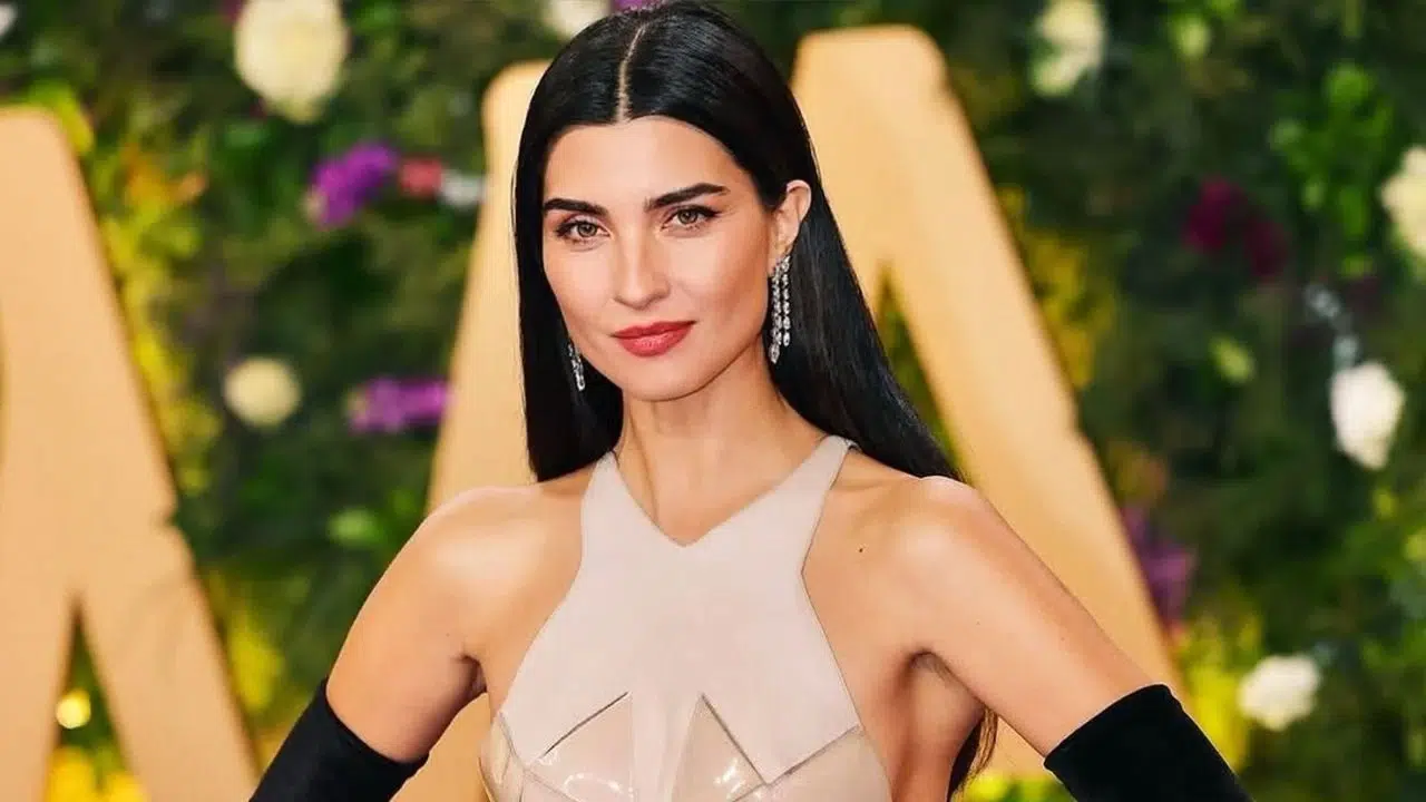 Tuba Büyüküstün boy kilo kaç, kaç yaşında ve burcu ne?
