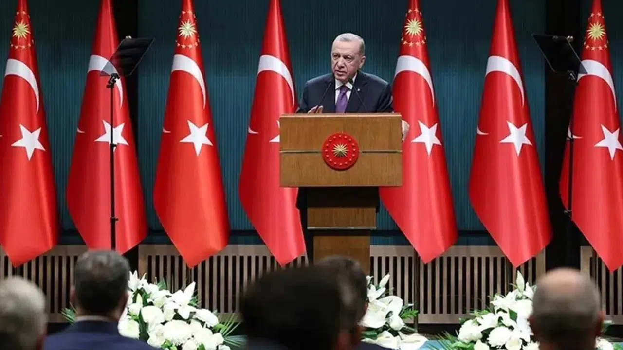 Emekli bayram ikramiyesi arttı mı, zamlı fiyat açıklandı mı? 2026 Ramazan bayramı ikramiyesi kaç TL?