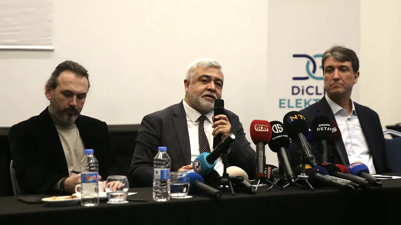 Dicle Elektrik 6 ilde kaçak elektrik kullanımını Türkiye ortalamasına düşürmeyi hedefliyor