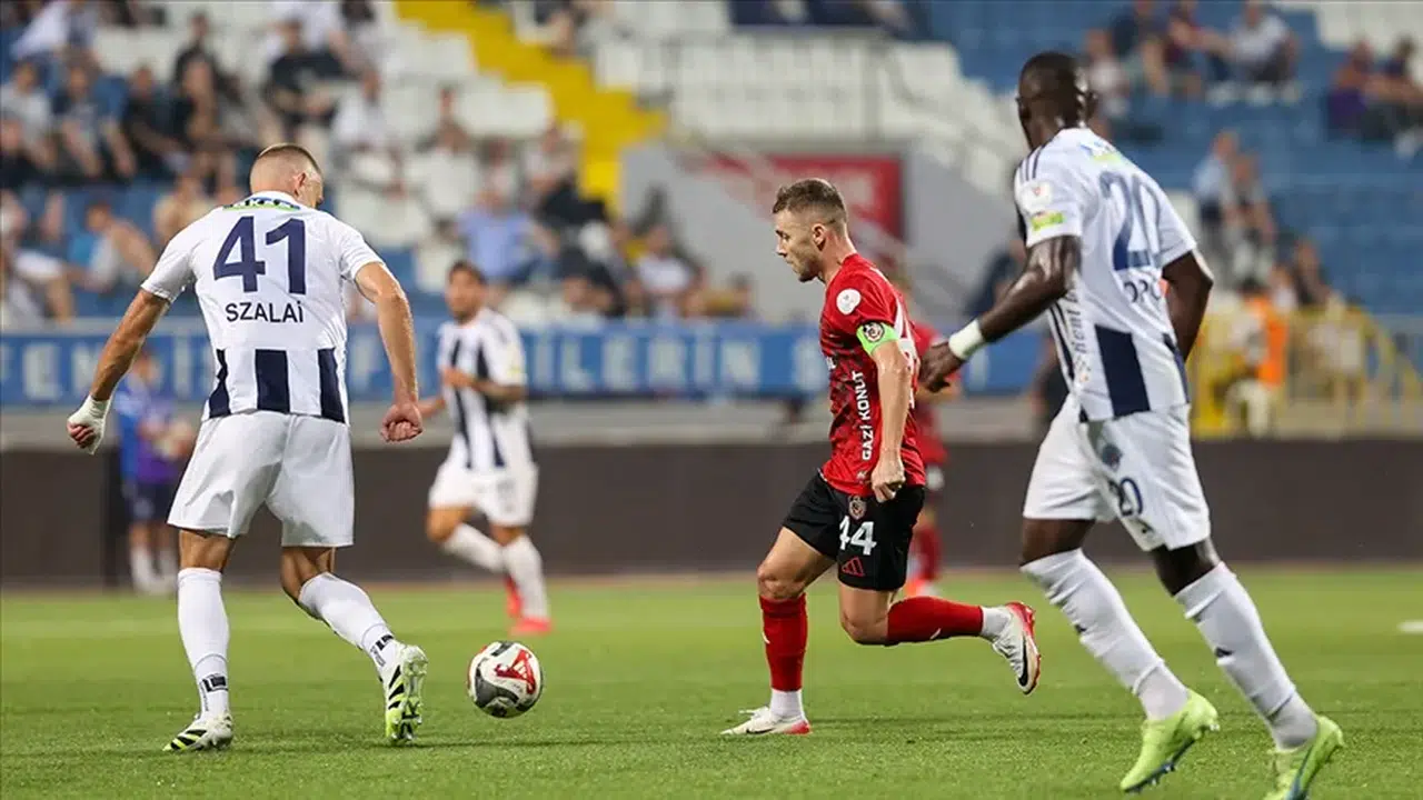 Gaziantep FK–Kasımpaşa maçı hangi kanalda, saat kaçta, şifresiz mi? CANLI izleme bilgileri neler?