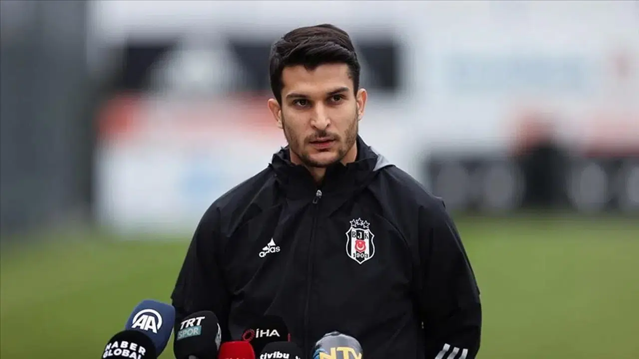 Necip Uysal’ın eşi kim, kaç çocuğu var, kaç yaşında ve nereli? Beşiktaş kaptanının özel hayatı