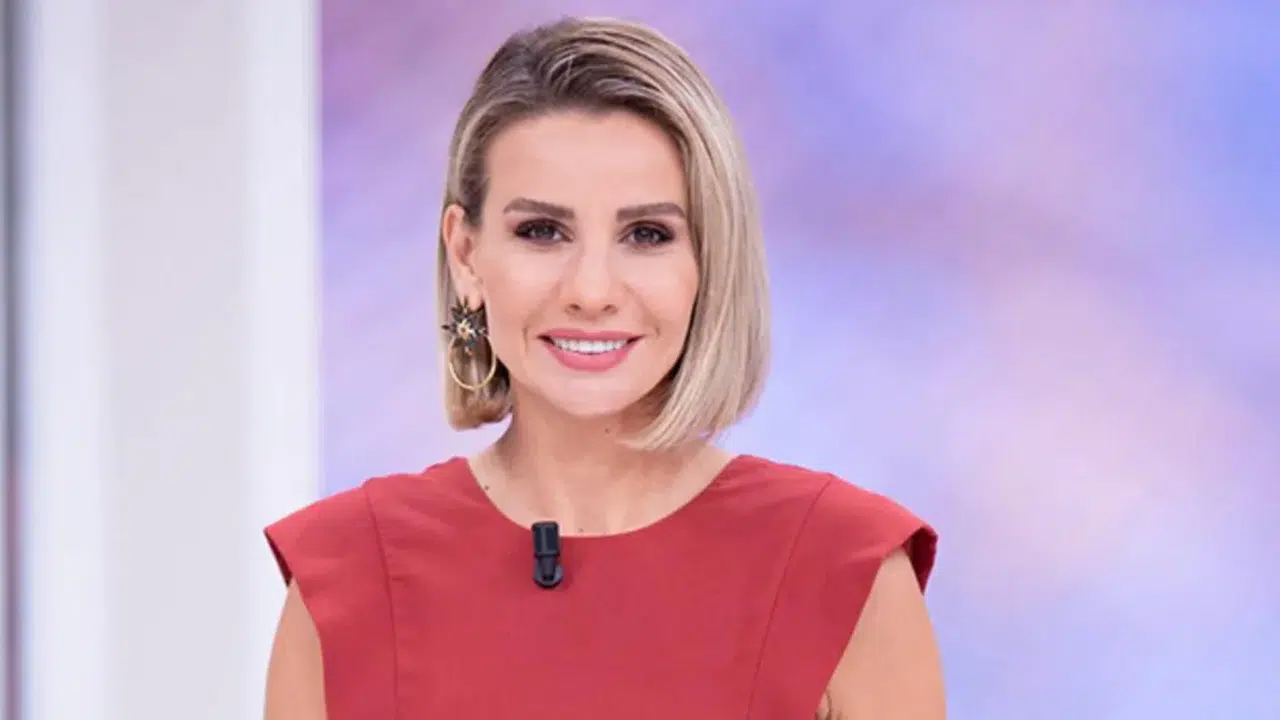 Esra Erol’da 20 Yaş Farklı Evlilik Krizi Nedir? Gülzade Tatar Neden Gözyaşlarına Boğuldu?