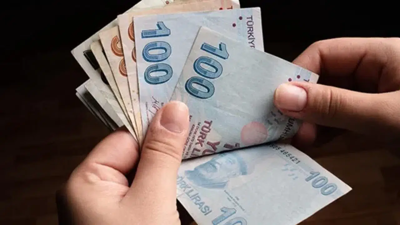 Emeklilere 22 bin TL ek ödeme yapılacak mı, kimler alabilecek? Başvuru şartları ve ödeme takvimi