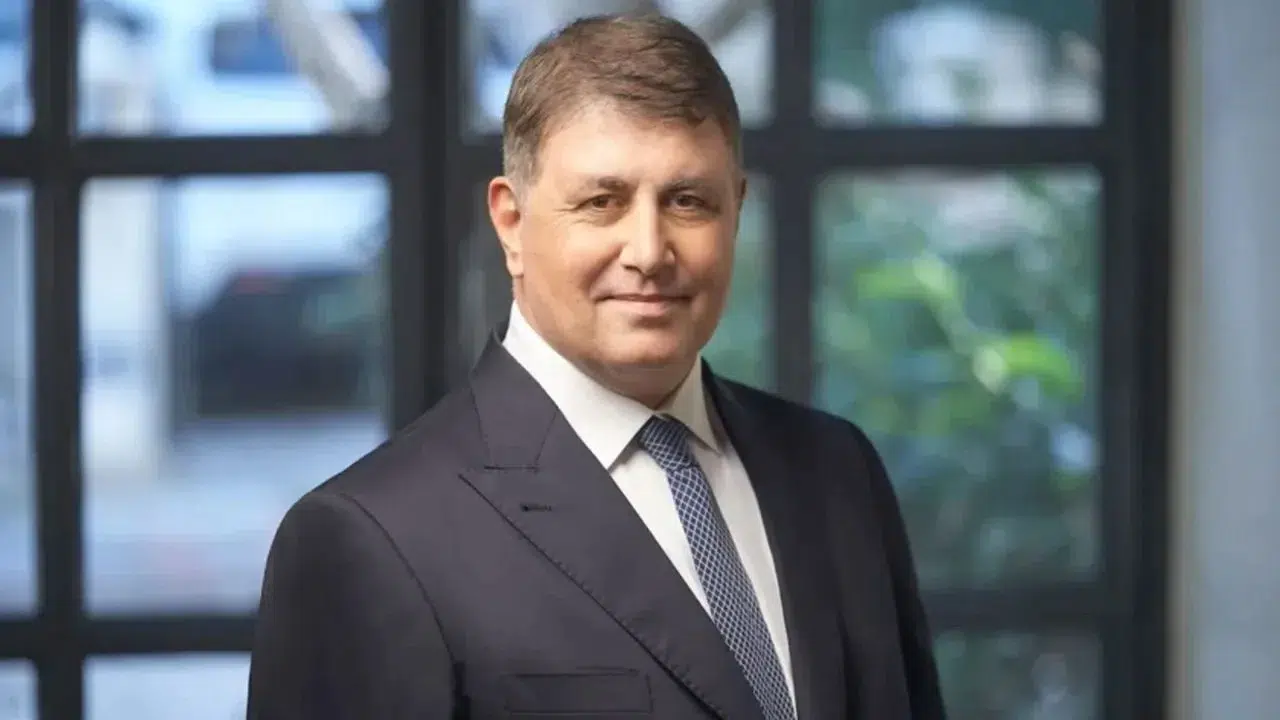 Cemil Tugay kaç yaşında, aslen nereli, evli mi, mesleği ne, ne iş yapıyor?