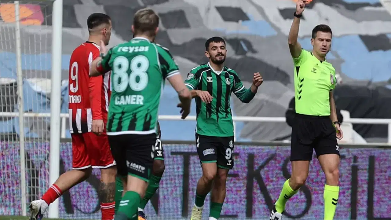 Caner Erkin Neden Kadro Dışı Bırakıldı, Kaç Kırmızı Kart Gördü?