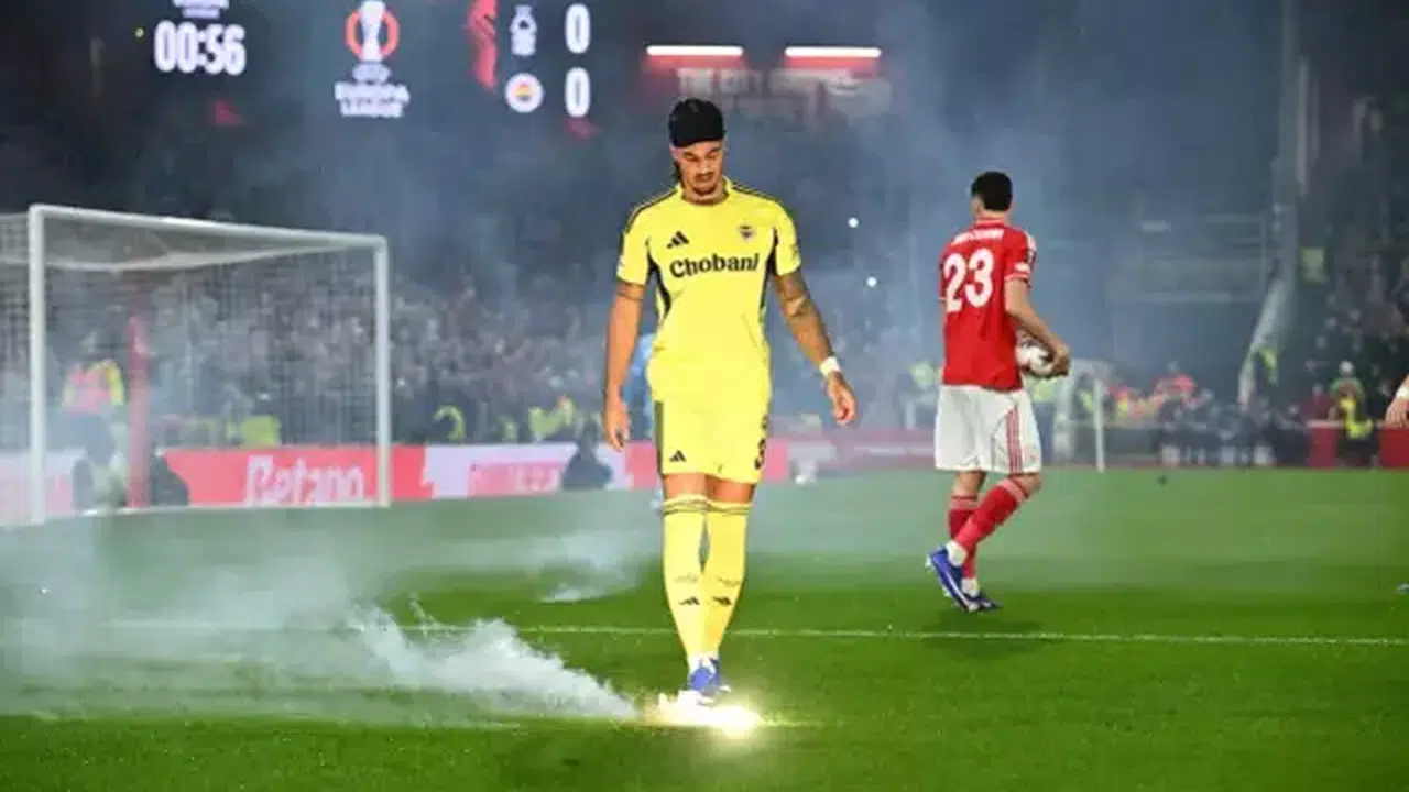 Maç 2. Dakikada Durdu! Fenerbahçe’nin Ertelenen Cezası Gündemde